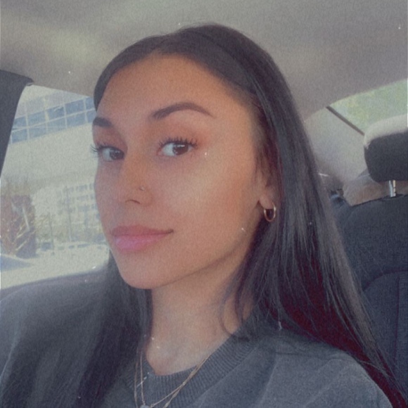 Inez Alvarado - Poshmark Profile Picture of Inez Alvarado (@inez537) on Poshmark