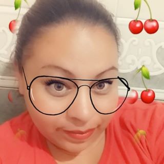 Profile Picture of Hanna Corman (@florelena.corderoroman) on Facebook