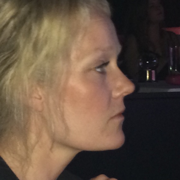 Profile Picture of Magdalena Nylander (@manyland) on Poshmark