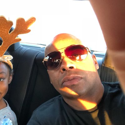 Profile Picture of shawn chandler (@coolaskdad) on Twitter