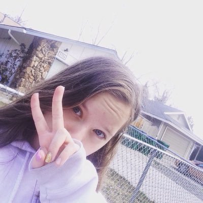 Profile Picture of Ivy Mitchell (@IvyMitchell17) on Twitter