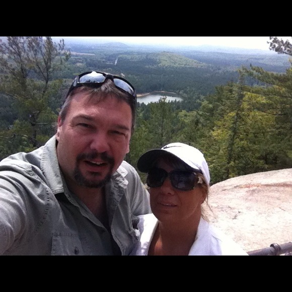 Profile Picture of Tony Snyder (@tonysnyder) on Poshmark
