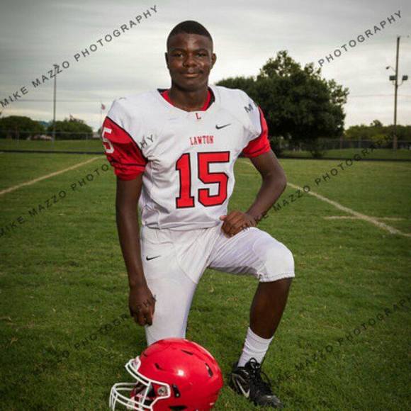 Profile Picture of Isaac Young (@isaacyoung329) on Poshmark