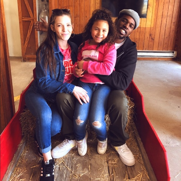 Miranda Kohlbrecher - Poshmark Profile Picture of Miranda Kohlbrecher (@m_kohlbrecher) on Poshmark