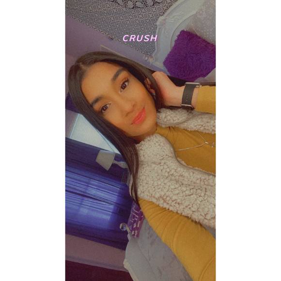 Alisa Beepath - Poshmark Profile Picture of Alisa Beepath (@justmealiciaaa) on Poshmark