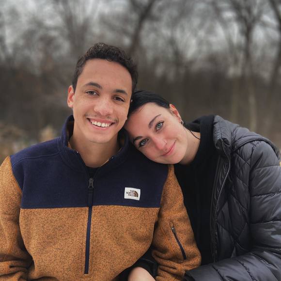 Profile Picture of Maddeline Parrow (@buffdaddymaddie) on Poshmark