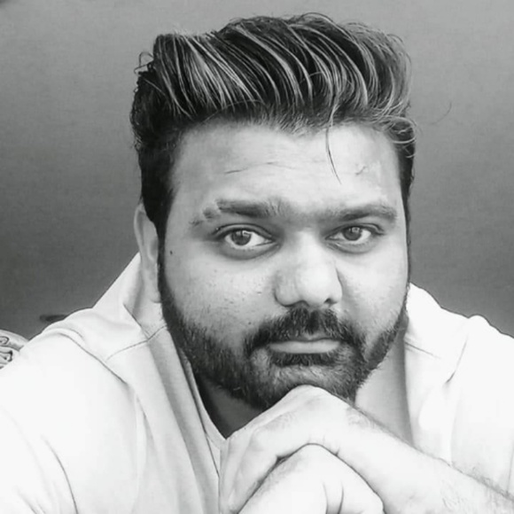 Profile Picture of Rushabh Parikh (@rushabh9603) on Poshmark