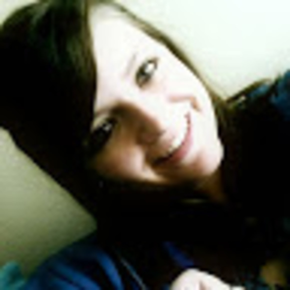 Profile Picture of Jessica Reader (@jreader336) on Poshmark