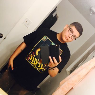 Profile Picture of Michael Zamarron (@Mr_Indicud325) on Twitter