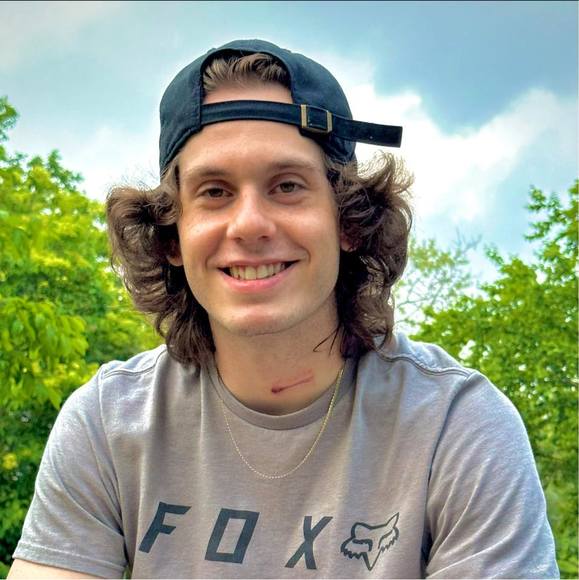 Profile Picture of Loïc Beaulieu (@loico) on Poshmark