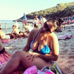 Profile Picture of Holly Travers (@jeansenthat) on Instagram