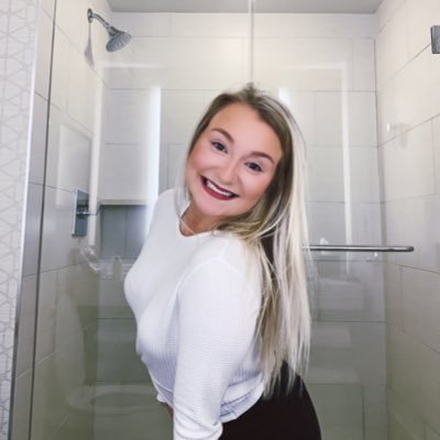 Profile Picture of Han Campbell 🦋✨ (@hannahc616) on Twitter