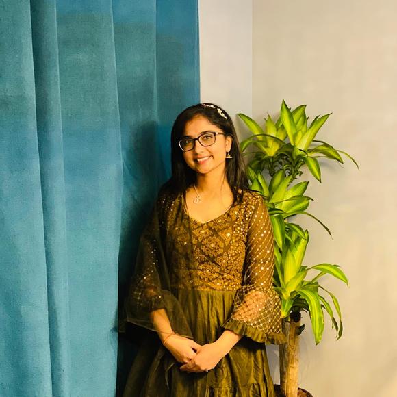 Profile Picture of Krina Patel (@krinapatel721) on Poshmark