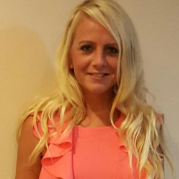 Profile Picture of Kerry Newton (@kerryryall77) on Twitter