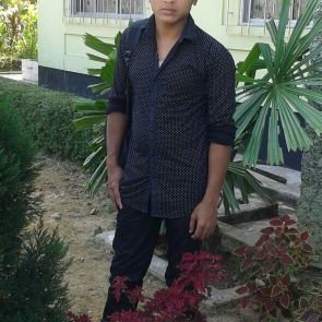 Profile Picture of Akmal Hussain (@Akmalhussain655) on Twitter