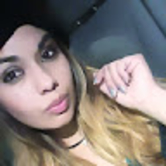 Profile Picture of Markisha Atencio (@markishaatencio) on Poshmark
