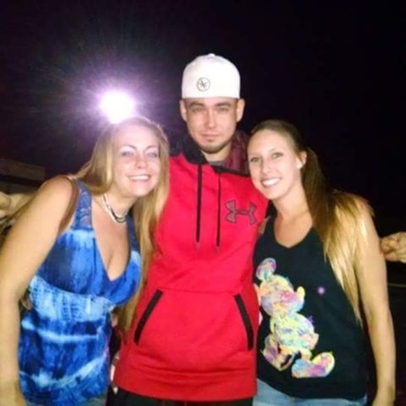 Profile Picture of Eric Szkatulski (@ericszkatulski) on Poshmark