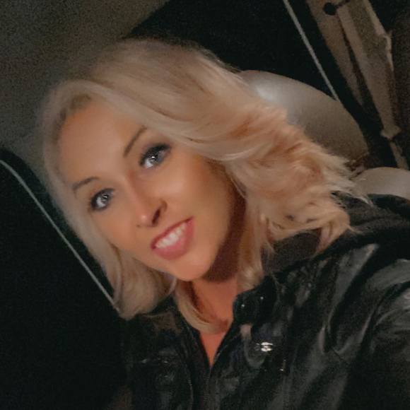 Profile Picture of Jamie Smith (@jamiesmith700) on Poshmark