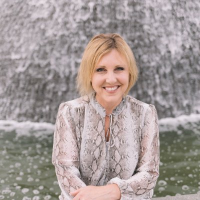 Profile Picture of Angela Craig (@AngelaLCraig) on Twitter