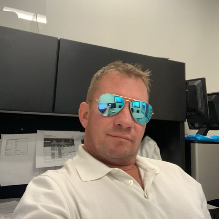 Profile Picture of Paul Miskov (@paulmiskov) on Tiktok