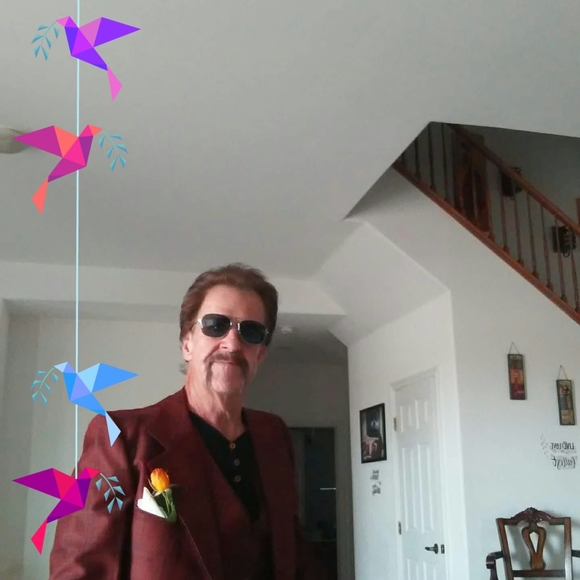 Profile Picture of Mike Myers (@mike_myers) on Poshmark