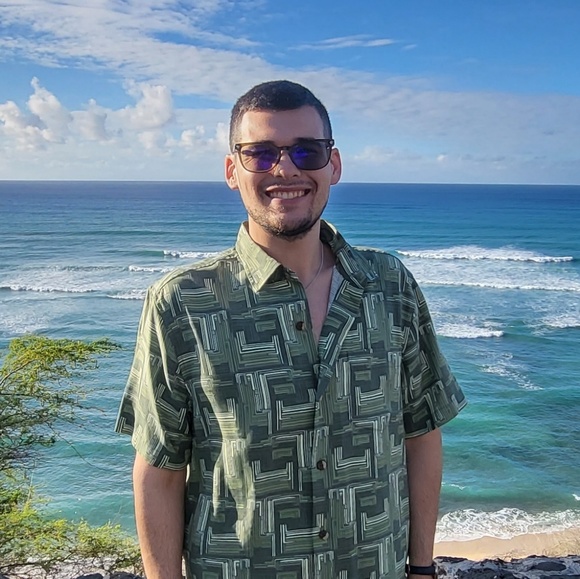 Profile Picture of Nicholas Redding (@nreddi01) on Poshmark