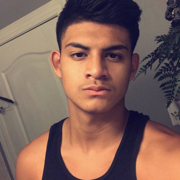 Profile Picture of Noel Ramirez (@ramireznoel094) on Poshmark