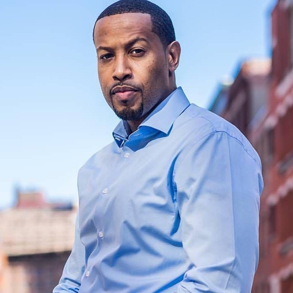 Profile Picture of Shadner Ifrene (@shadnerifrene) on Poshmark