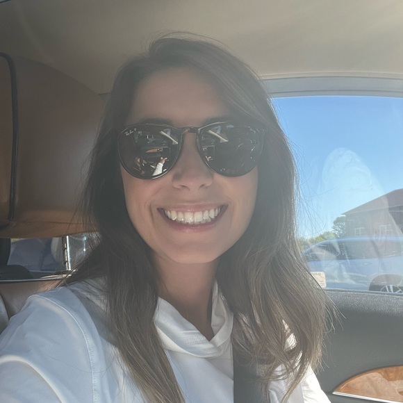 Profile Picture of Christina Isbell (@crlisbell89) on Poshmark