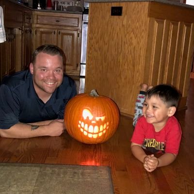 Profile Picture of Travis Hollyfield (@trav1032) on Twitter
