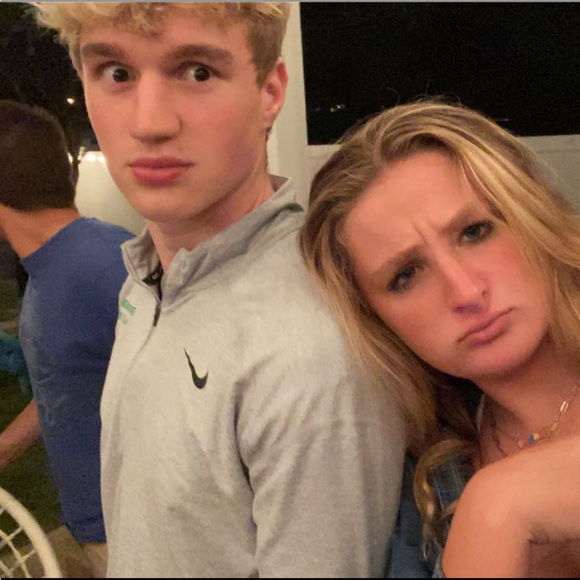 Profile Picture of Skyler Freschi (@skylerfreschi8) on Poshmark