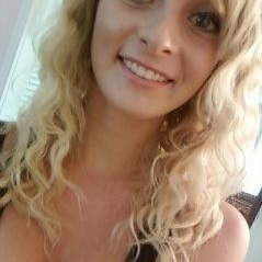 Melanie Pumphrey - Myspace Profile Picture of Melanie Pumphrey (@melanie_couture) on Myspace