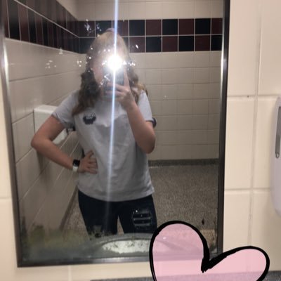 Profile Picture of Alissa 🌻 (@AlissaHaney19) on Twitter