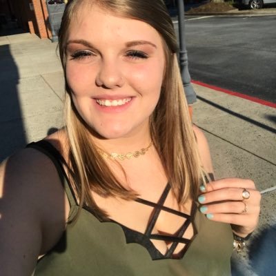 Profile Picture of Shana  💘on Twitter