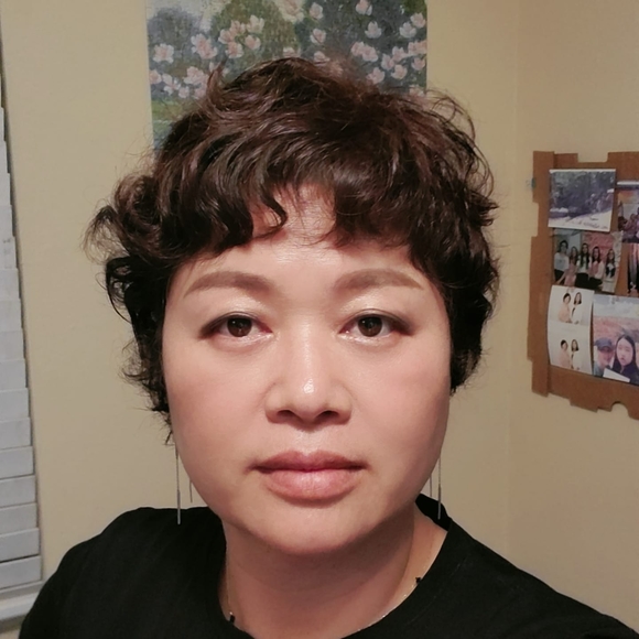 Profile Picture of Joungmi Park (@joungmi) on Poshmark