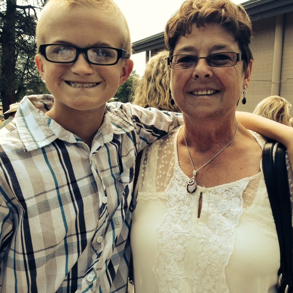 Profile Picture of Kathy Peevyhouse (@kdishon) on Poshmark