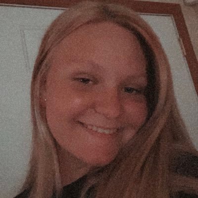 Profile Picture of Cassandra Knapp (@cassilynnk) on Twitter