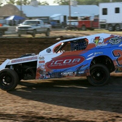 Profile Picture of Chris Bragg (@ChrisBragg24b) on Twitter