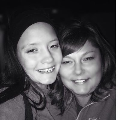 Profile Picture of Stacy Keen Ellis (@Sellis0012) on Twitter