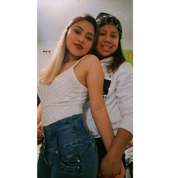 Profile Picture of Vazquez Vázquez (@vazquez_0429) on Poshmark