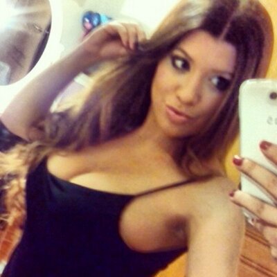 Profile Picture of Listas:amanda Bernal (@AmandaBernal11) on Twitter