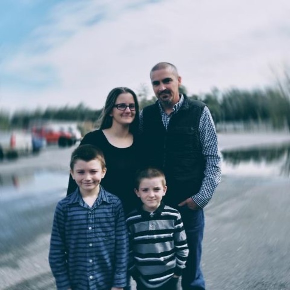 Profile Picture of Wesley Lambert (@wesleylamber283) on Poshmark