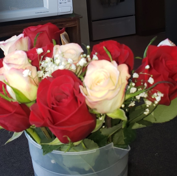 Profile Picture of Jeanette Delorme (@moove2much) on Poshmark