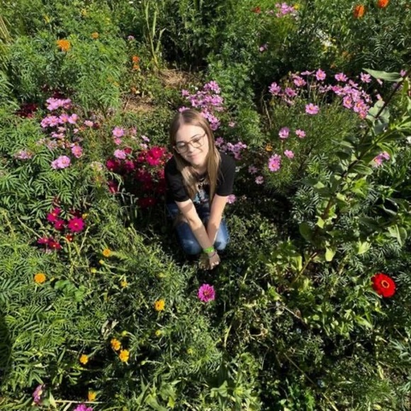 Profile Picture of Morgan Heinn (@morganheinn) on Poshmark