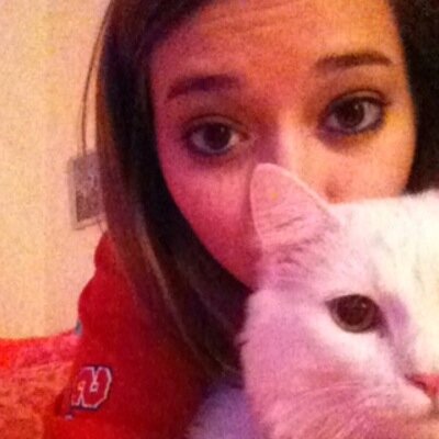 Profile Picture of Britney Wolf (@bwolf1995) on Twitter