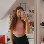 Profile Picture of l a u r a😘 (@laurareisingerr) on Instagram