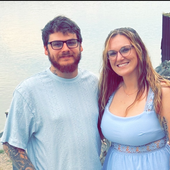 Profile Picture of Bailey Terry (@baileyann22) on Poshmark