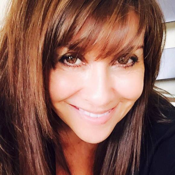 Profile Picture of Audrey Aledort (@rocktheflops) on Poshmark