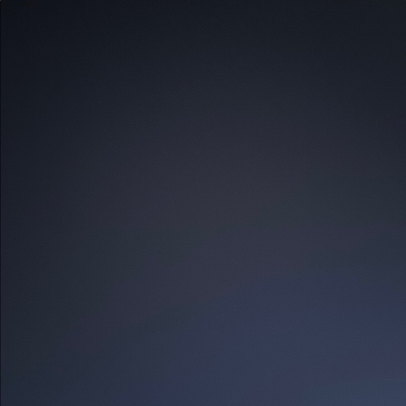 Profile Picture of Chau Phan (@quynhchau75) on Poshmark