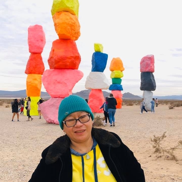 Profile Picture of M r Sison (@zettee2014) on Poshmark